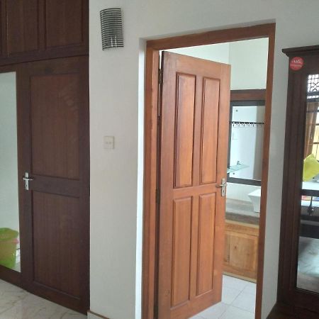 Vijai Resort Negombo Buitenkant foto