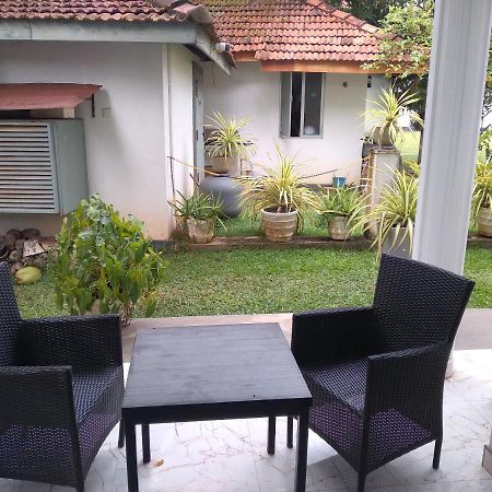 Vijai Resort Negombo Buitenkant foto