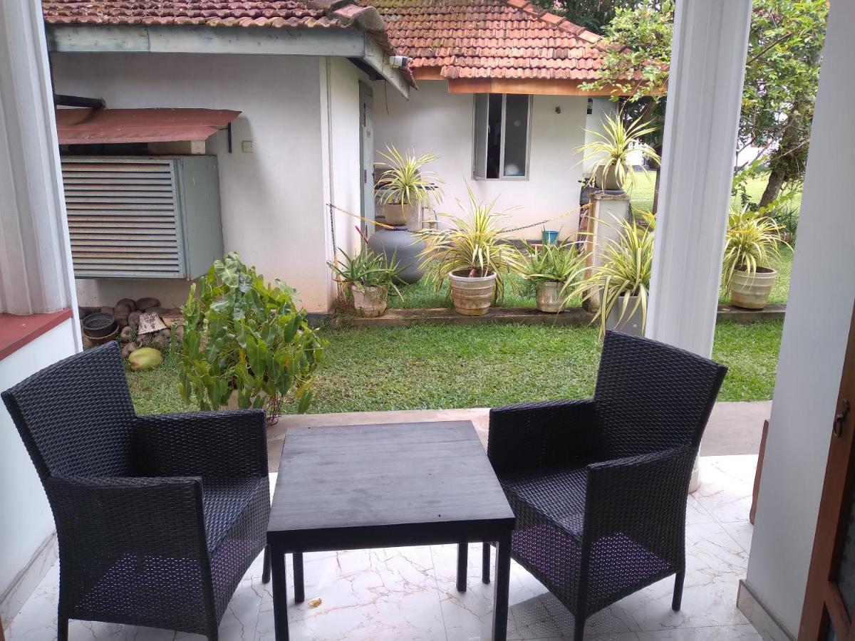 Vijai Resort Negombo Buitenkant foto