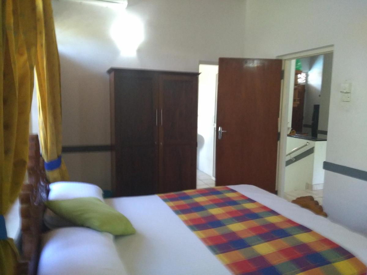 Vijai Resort Negombo Buitenkant foto