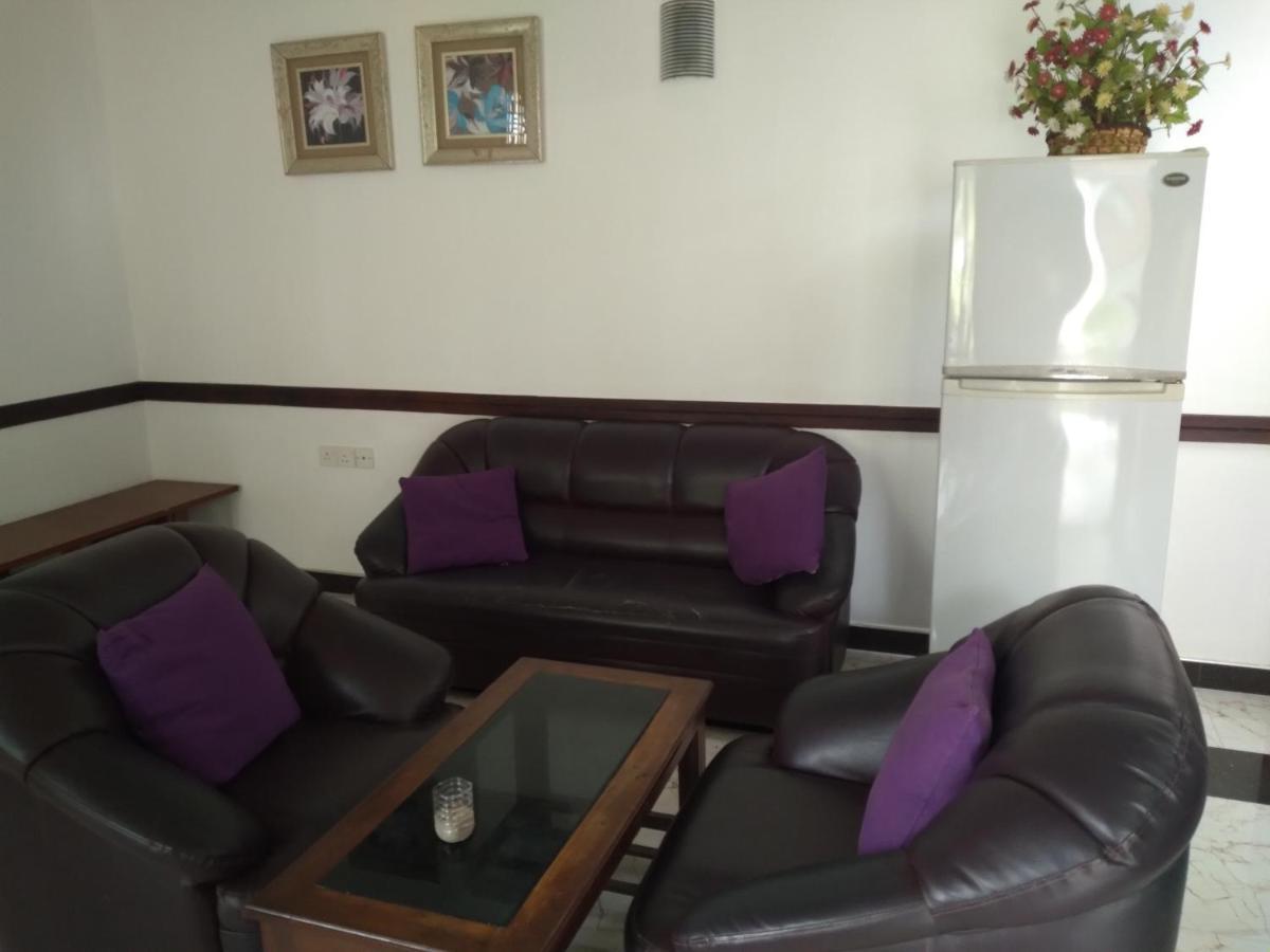 Vijai Resort Negombo Buitenkant foto