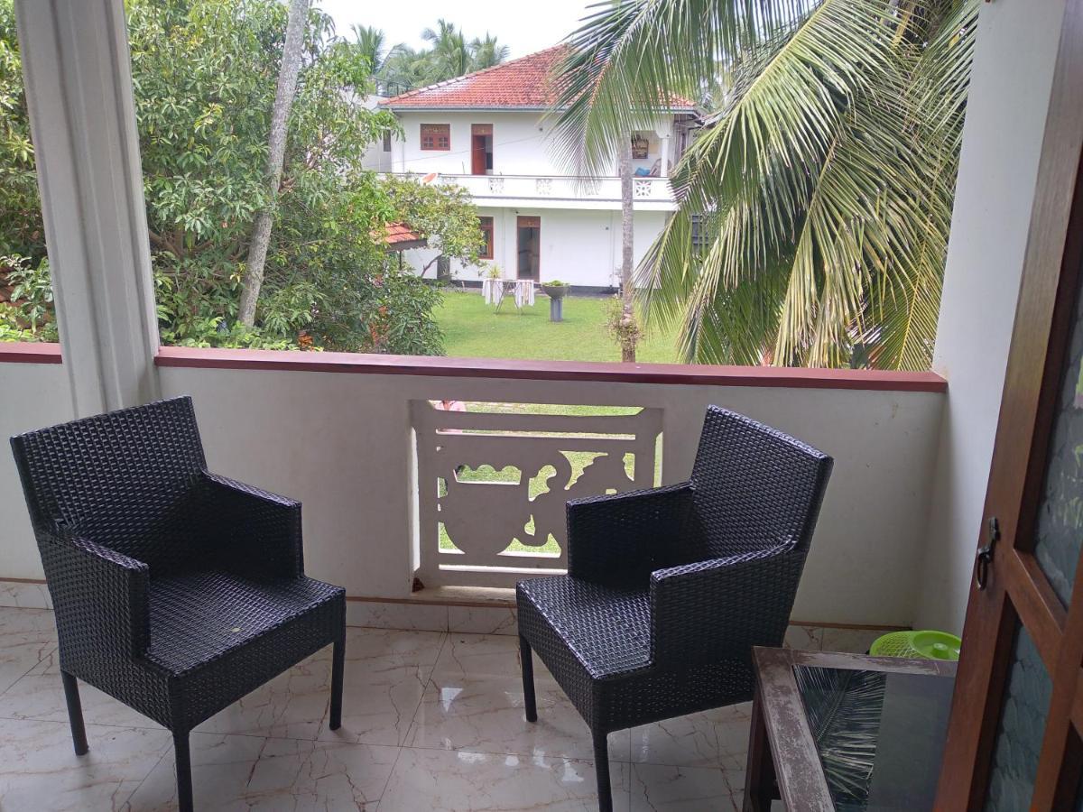 Vijai Resort Negombo Buitenkant foto