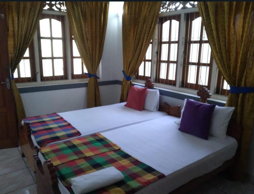 Vijai Resort Negombo Buitenkant foto