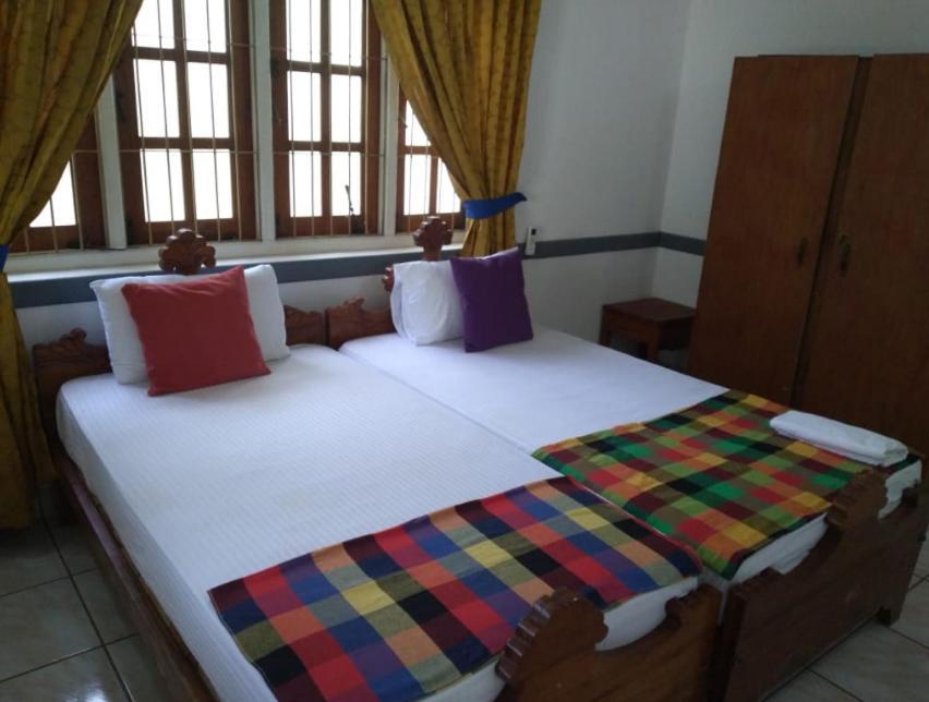 Vijai Resort Negombo Buitenkant foto